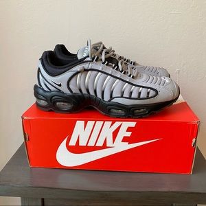 Air Max Tailwind IV sz 10.5 Wolf Grey/Black